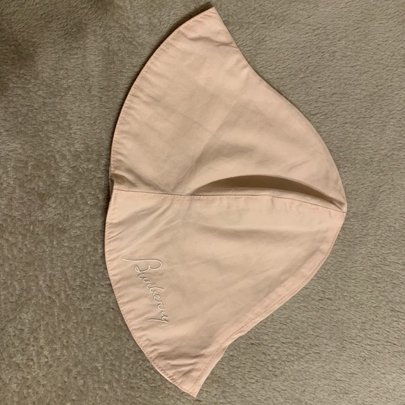 BURBERRY HAT - Picture 2 of 3